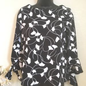NWOT Ann Taylor floral top bell sleeves w/ tie XSP